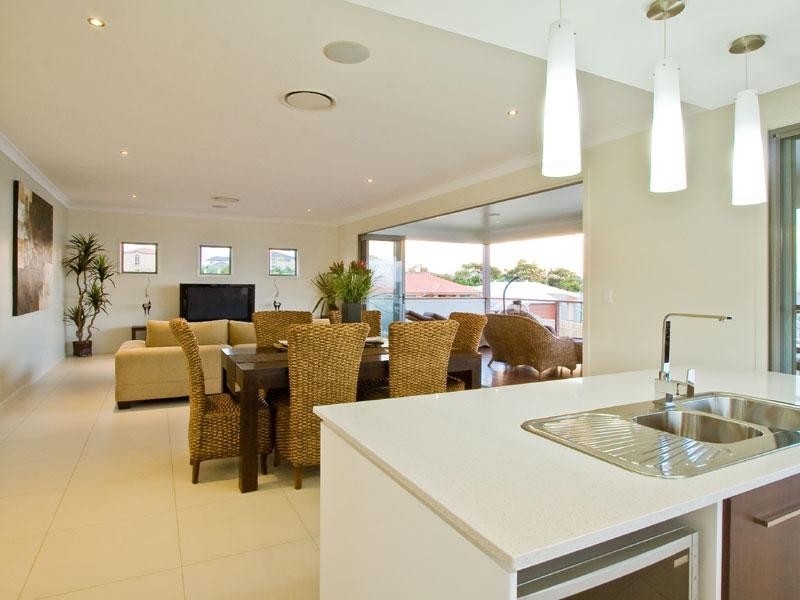 35 Cypress Street, Redland Bay QLD 4165