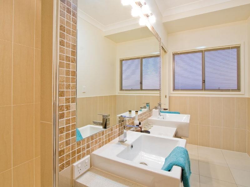35 Cypress Street, Redland Bay QLD 4165