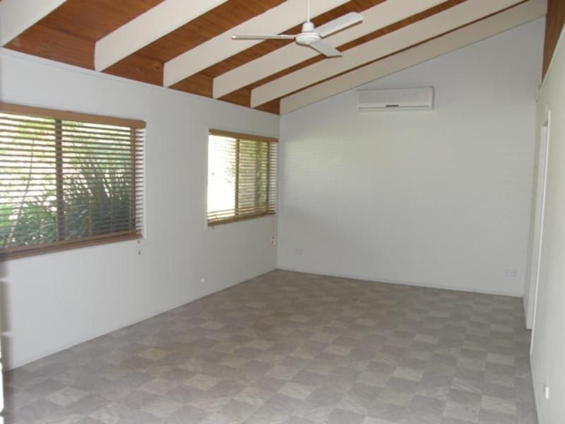 6 Waratah Avenue, Victoria Point QLD 4165