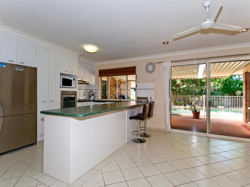 15 Tea Tree Court, Victoria Point QLD 4165