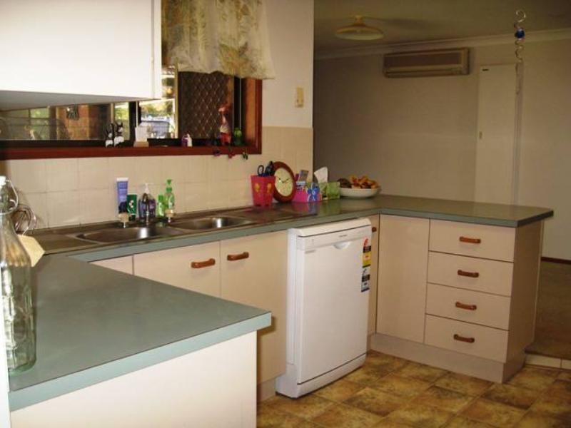 21 Vera Street, Redland Bay QLD 4165