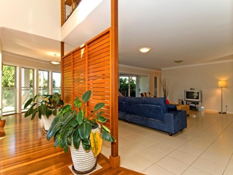 17 Haslingden Drive, Redland Bay QLD 4165