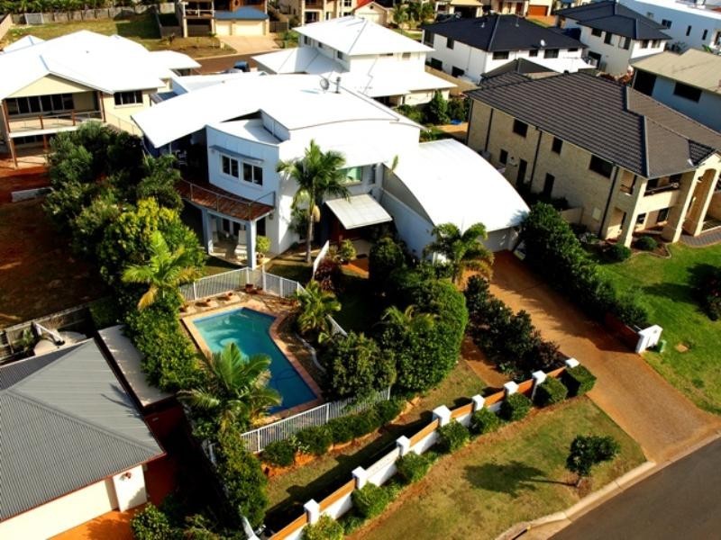 17 Haslingden Drive, Redland Bay QLD 4165