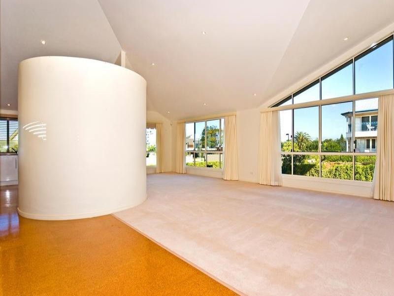 1 Wilohurst Drive, Redland Bay QLD 4165