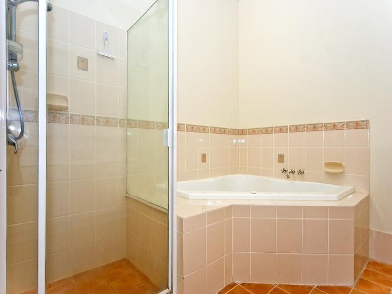 1 Wilohurst Drive, Redland Bay QLD 4165