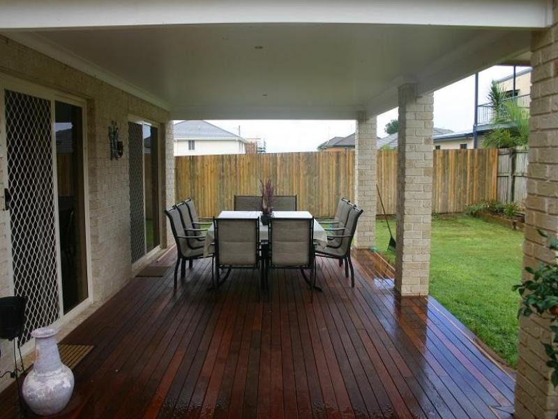30 Huntly Place, Redland Bay QLD 4165