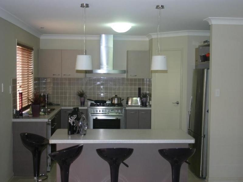 30 Huntly Place, Redland Bay QLD 4165