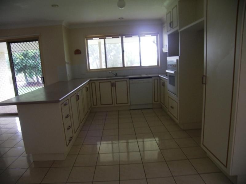 91 Torquay Road, Redland Bay QLD 4165