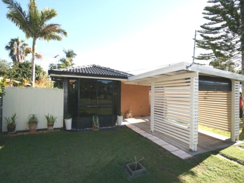 50 Rusbrook Street, Redland Bay QLD 4165