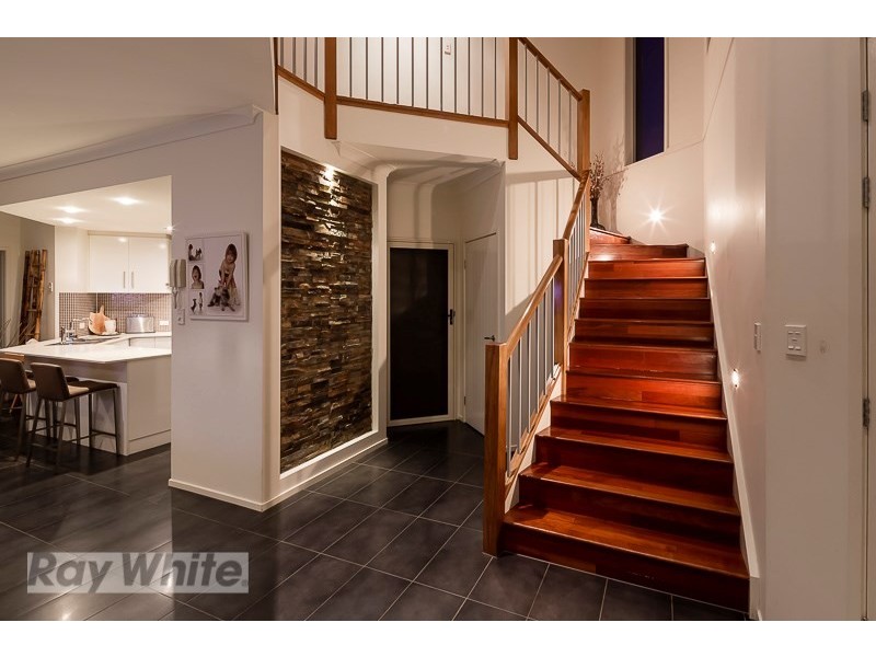 9 Creedin Court, Redland Bay QLD 4165