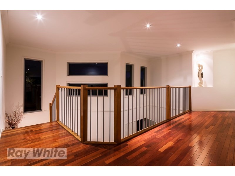 9 Creedin Court, Redland Bay QLD 4165