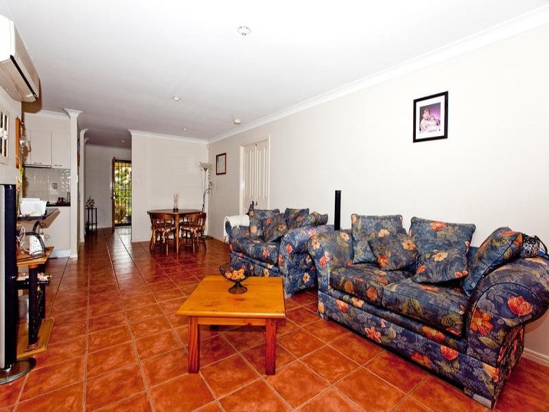 4 Torbay Street, Redland Bay QLD 4165