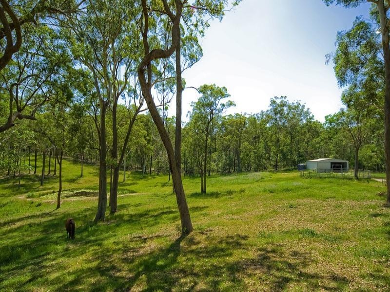 322 Heinemann Road, Redland Bay QLD 4165