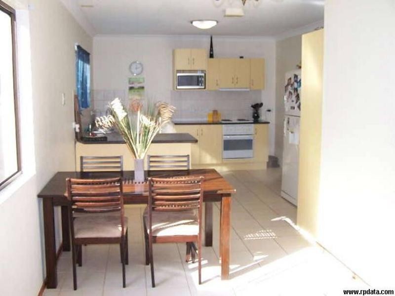 11 Mark Street, Redland Bay QLD 4165
