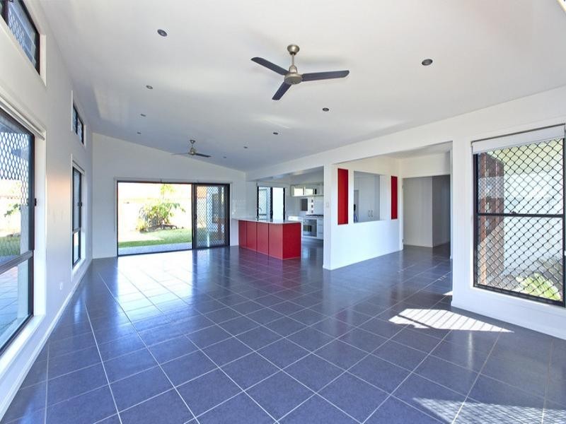 3 Parklink Drive, Redland Bay QLD 4165