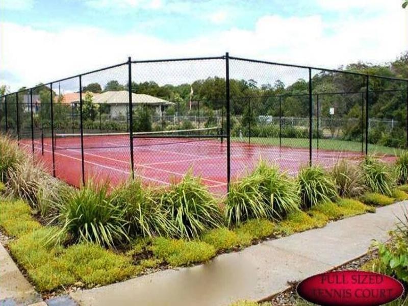 20 Shaw Place, Redland Bay QLD 4165