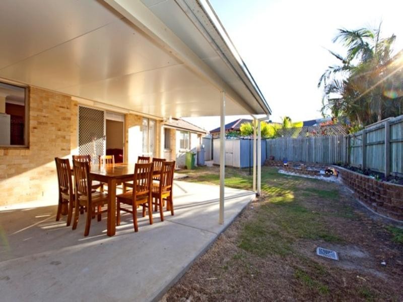 24 Chesterfield Crescent, Wellington Point QLD 4160