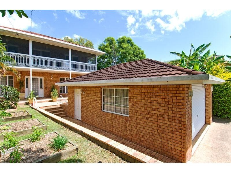 24 Jania Street, Redland Bay QLD 4165
