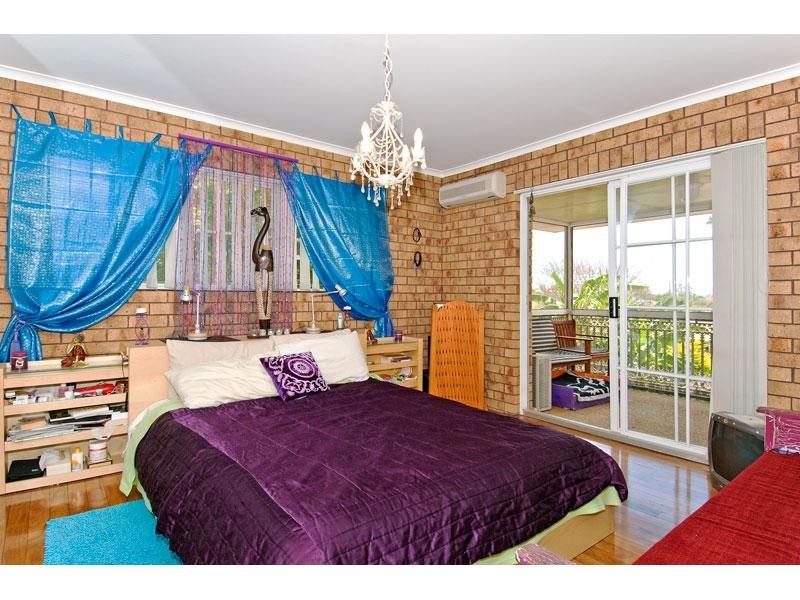 24 Jania Street, Redland Bay QLD 4165