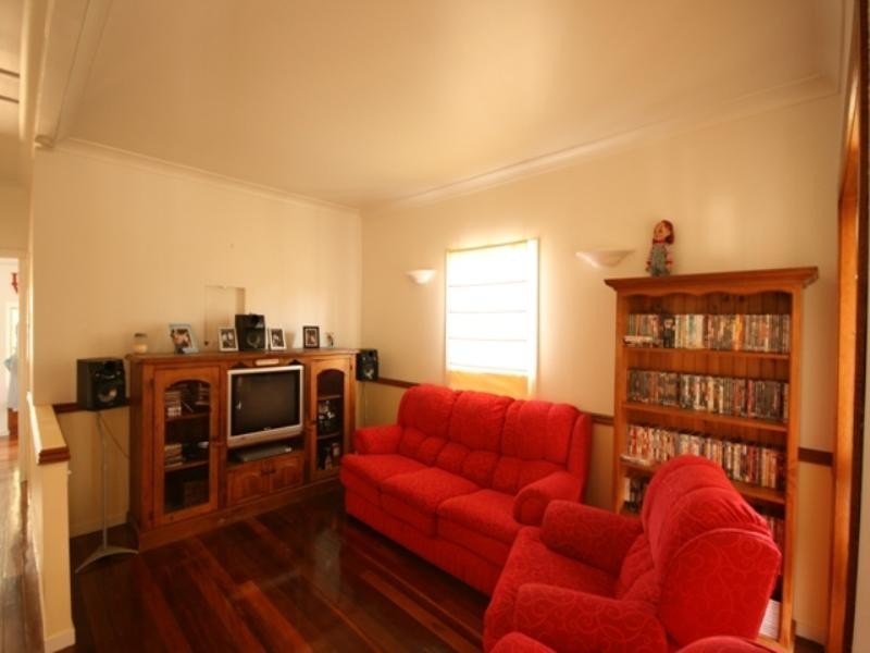 187 James Street, Redland Bay QLD 4165