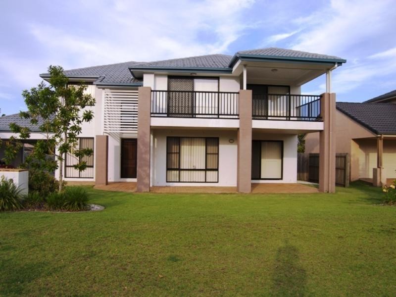 2 Sandy Cove, Redland Bay QLD 4165