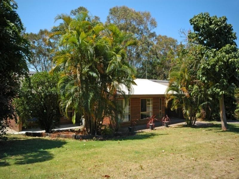 8 Azalea Street, Redland Bay QLD 4165