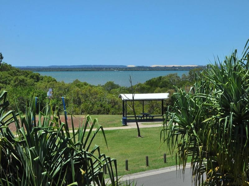 12 Talburpin Esplanade, Redland Bay QLD 4165