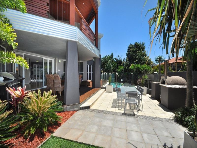 12 Talburpin Esplanade, Redland Bay QLD 4165