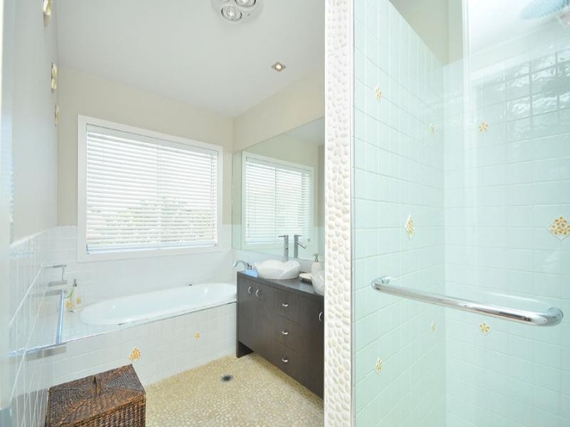 12 Talburpin Esplanade, Redland Bay QLD 4165