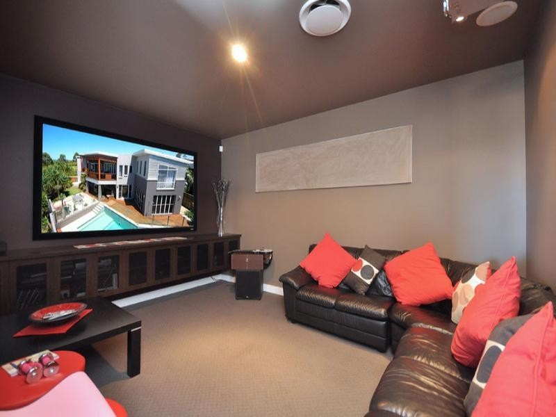 12 Talburpin Esplanade, Redland Bay QLD 4165