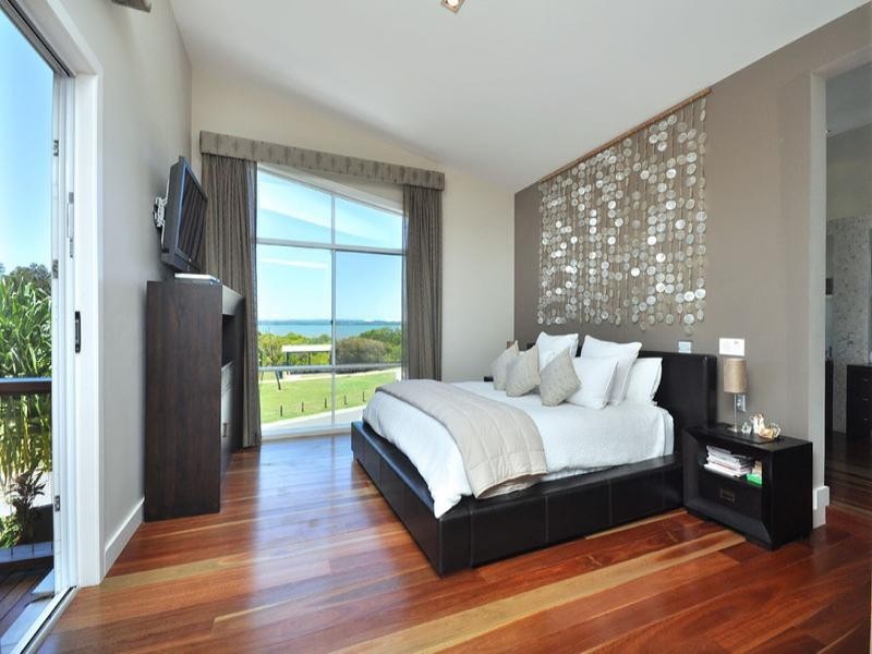 12 Talburpin Esplanade, Redland Bay QLD 4165