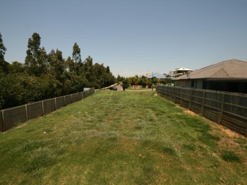 81 Habitat Drive, Redland Bay QLD 4165
