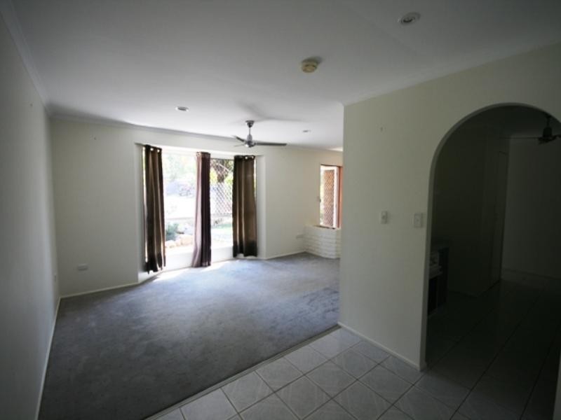 21 Terrier Court, Redland Bay QLD 4165