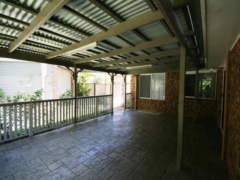 21 Terrier Court, Redland Bay QLD 4165