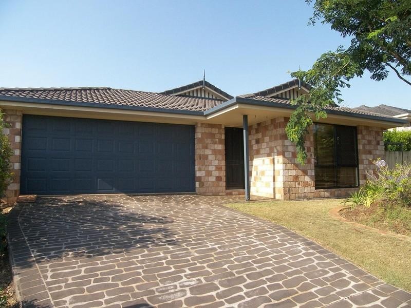 14 Lanyard Place, Redland Bay QLD 4165