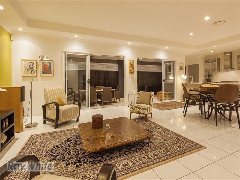 87 Penzance Drive, Redland Bay QLD 4165