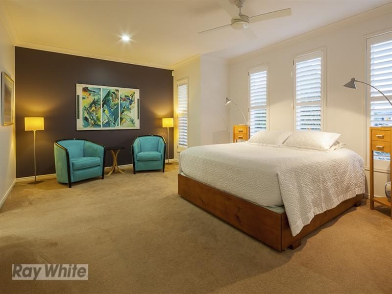 87 Penzance Drive, Redland Bay QLD 4165