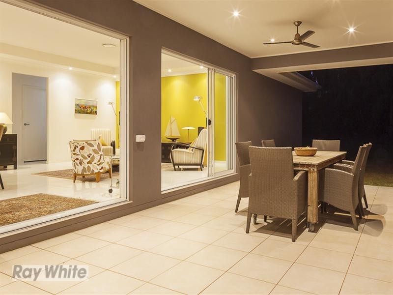 87 Penzance Drive, Redland Bay QLD 4165