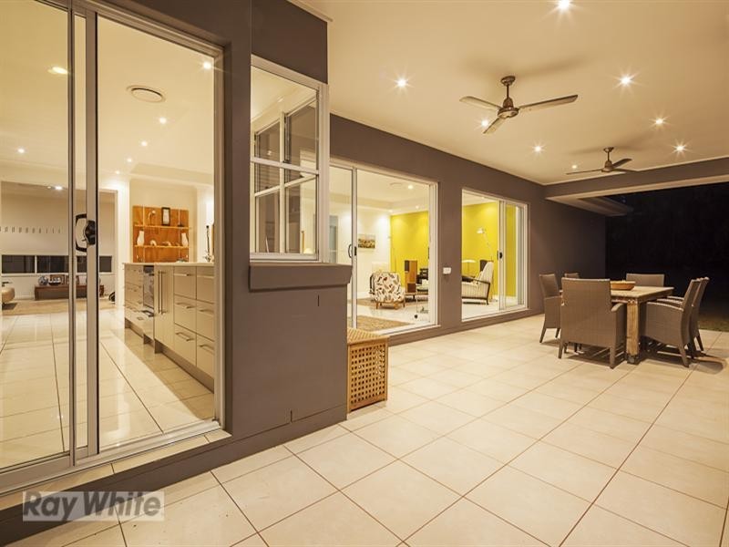 87 Penzance Drive, Redland Bay QLD 4165