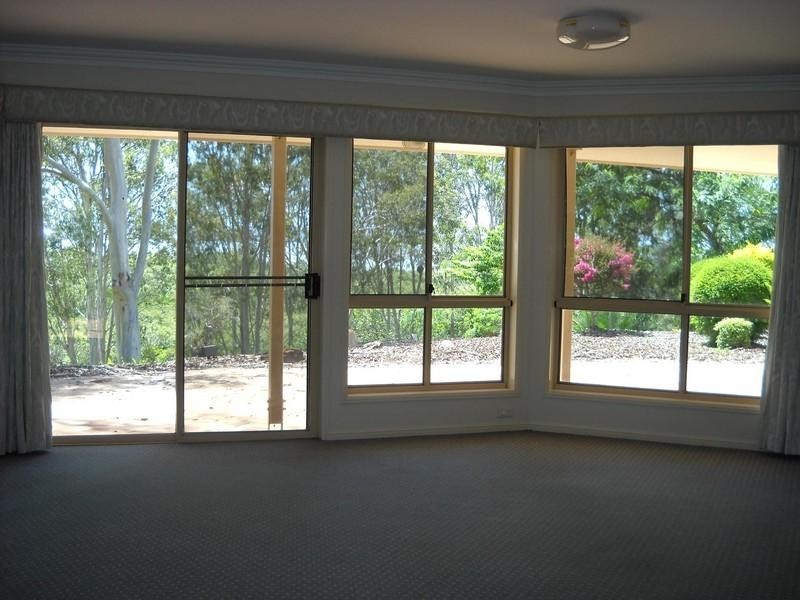 8 Vine Street, Redland Bay QLD 4165