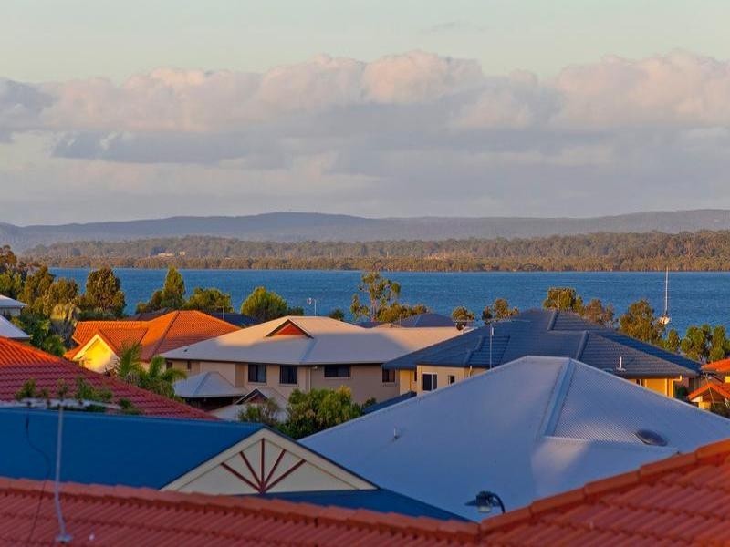 10 Torquay Road, Redland Bay QLD 4165