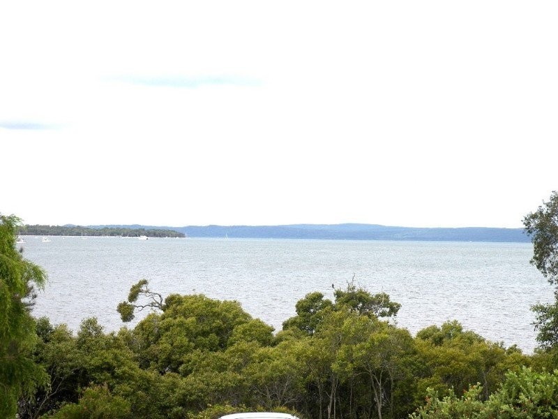 11 Esplanade, Redland Bay QLD 4165