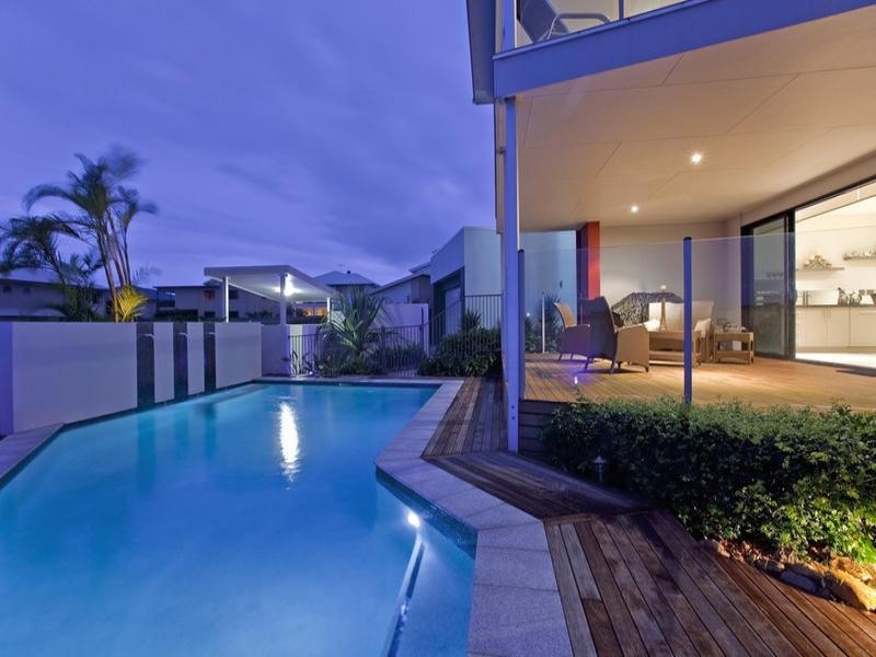 27 Huntly Place, Redland Bay QLD 4165