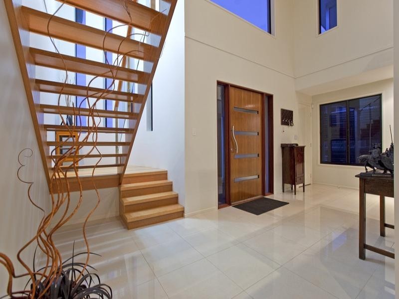 27 Huntly Place, Redland Bay QLD 4165