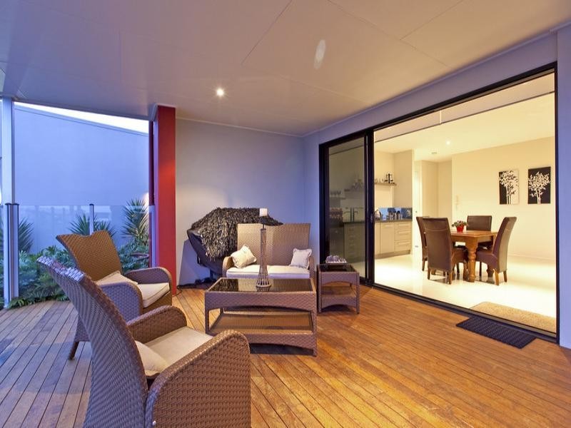 27 Huntly Place, Redland Bay QLD 4165