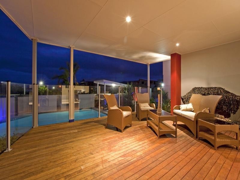 27 Huntly Place, Redland Bay QLD 4165
