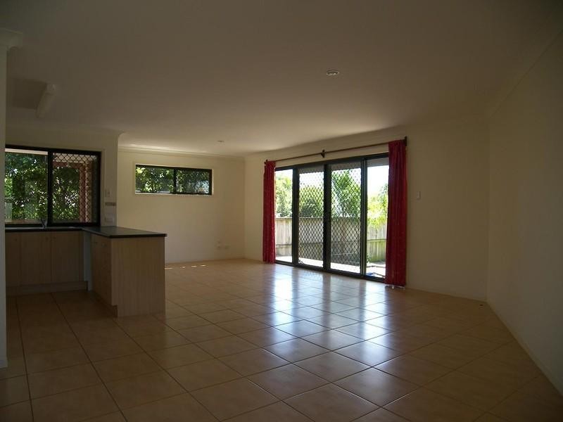 1 Michael Street, Redland Bay QLD 4165