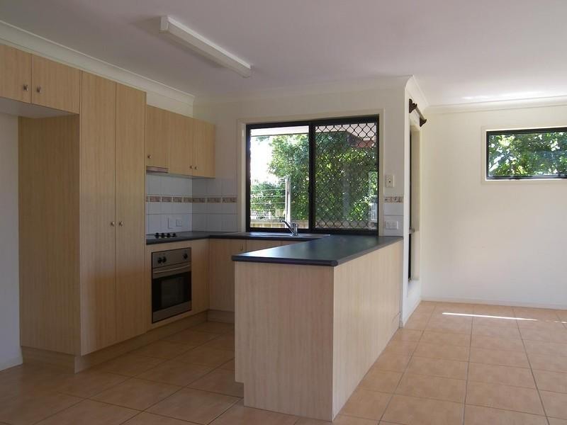 1 Michael Street, Redland Bay QLD 4165