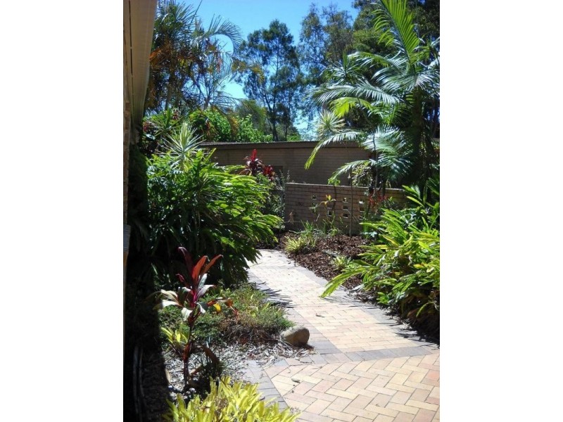 8 Vine Street, Redland Bay QLD 4165