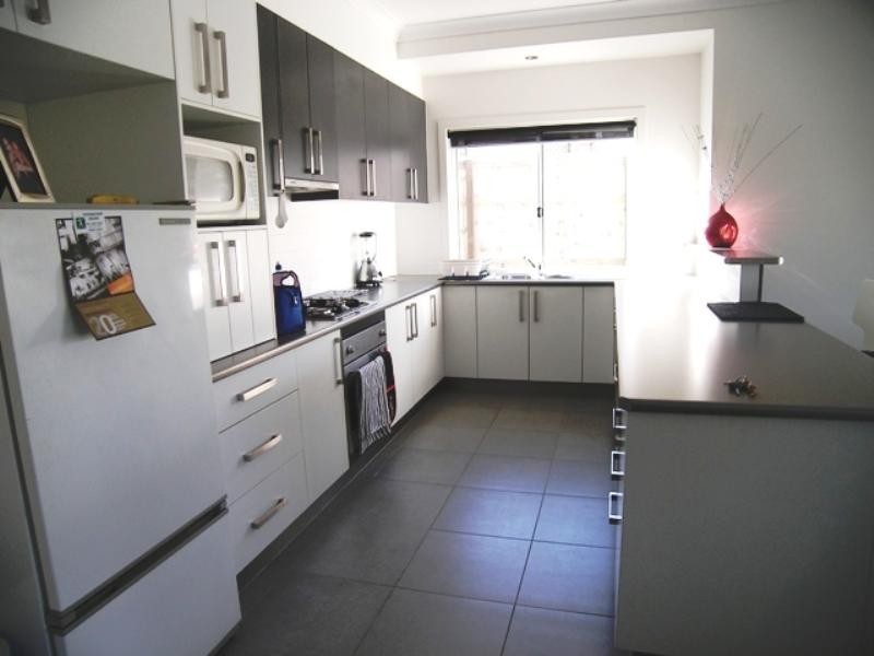 46 Ebony Crescent, Redland Bay QLD 4165